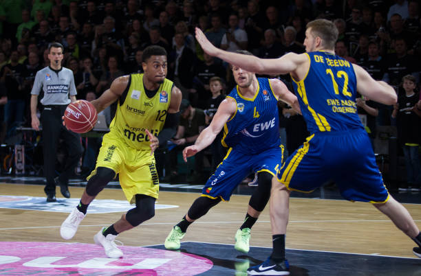 从对弈到友 从对弈到友